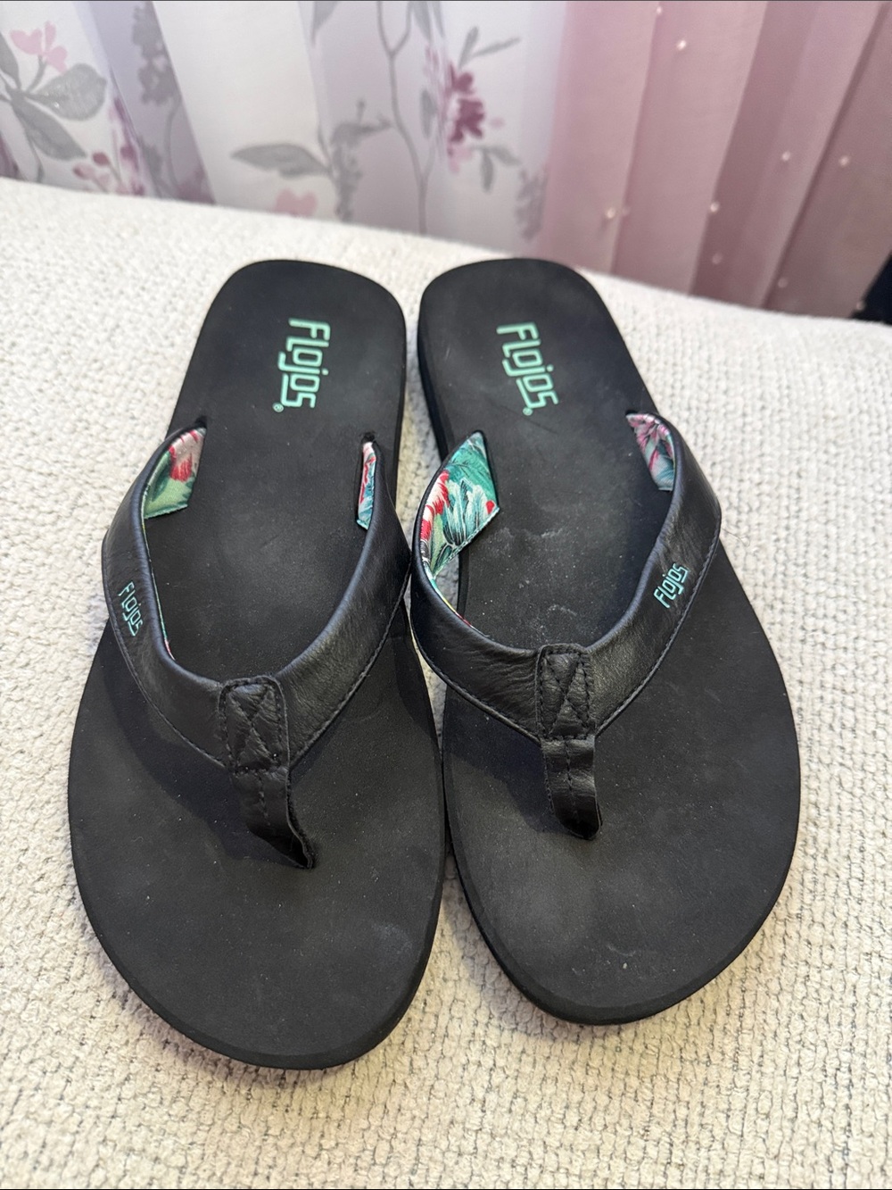 Flojos Black Flip Flop Sandals with Floral Liner